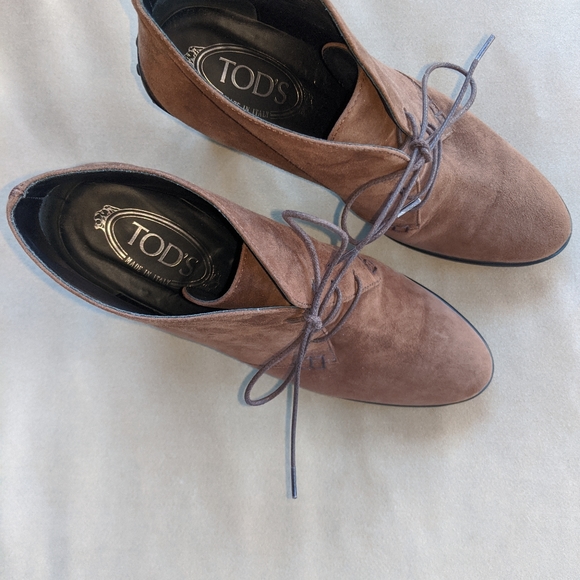 Tod's Rich Brown suede lace-up high-heeled booties - Picture 6 of 7